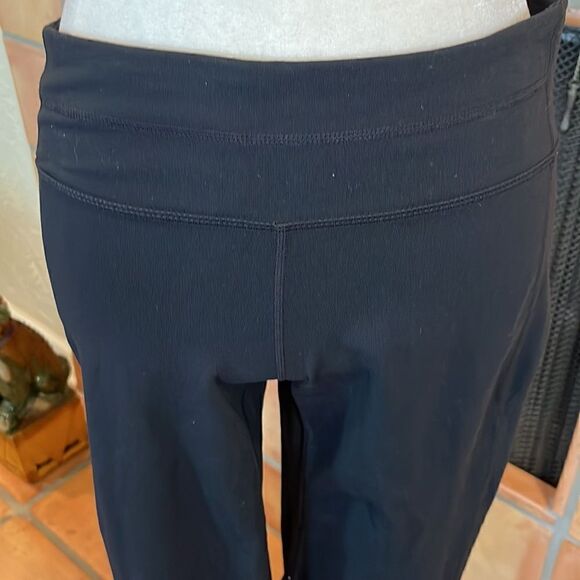 Athleta black straight leg crop pant, M! - Picture 2 of 4